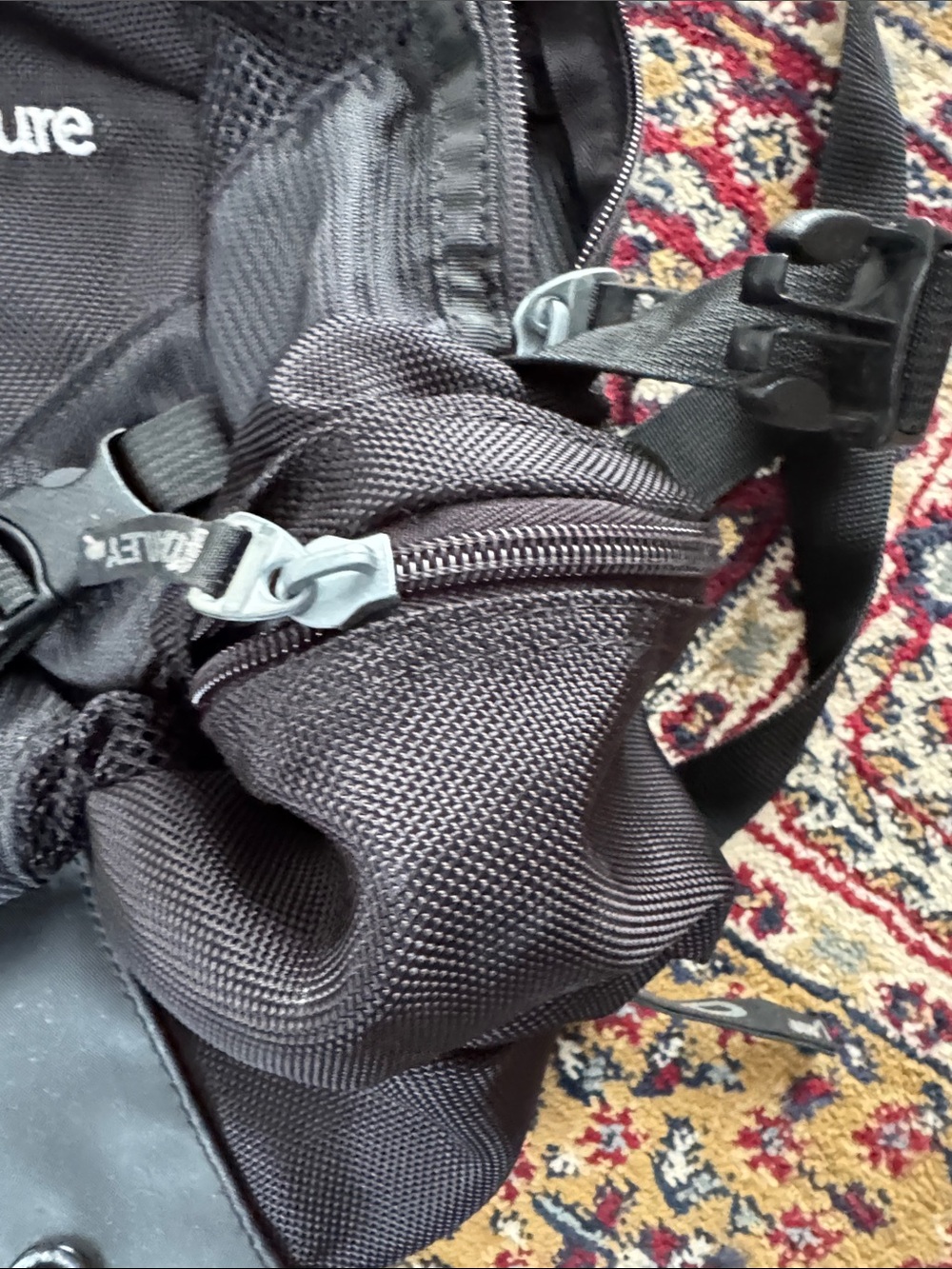 Oakley Black Utility Backpack with Buckle Straps Mini RARE - Picture 15 of 16